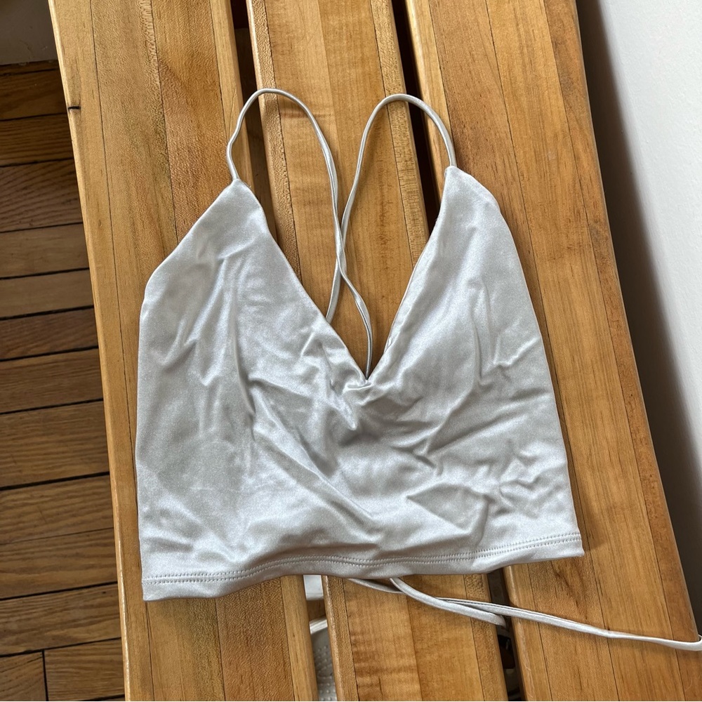 Lace up garage top